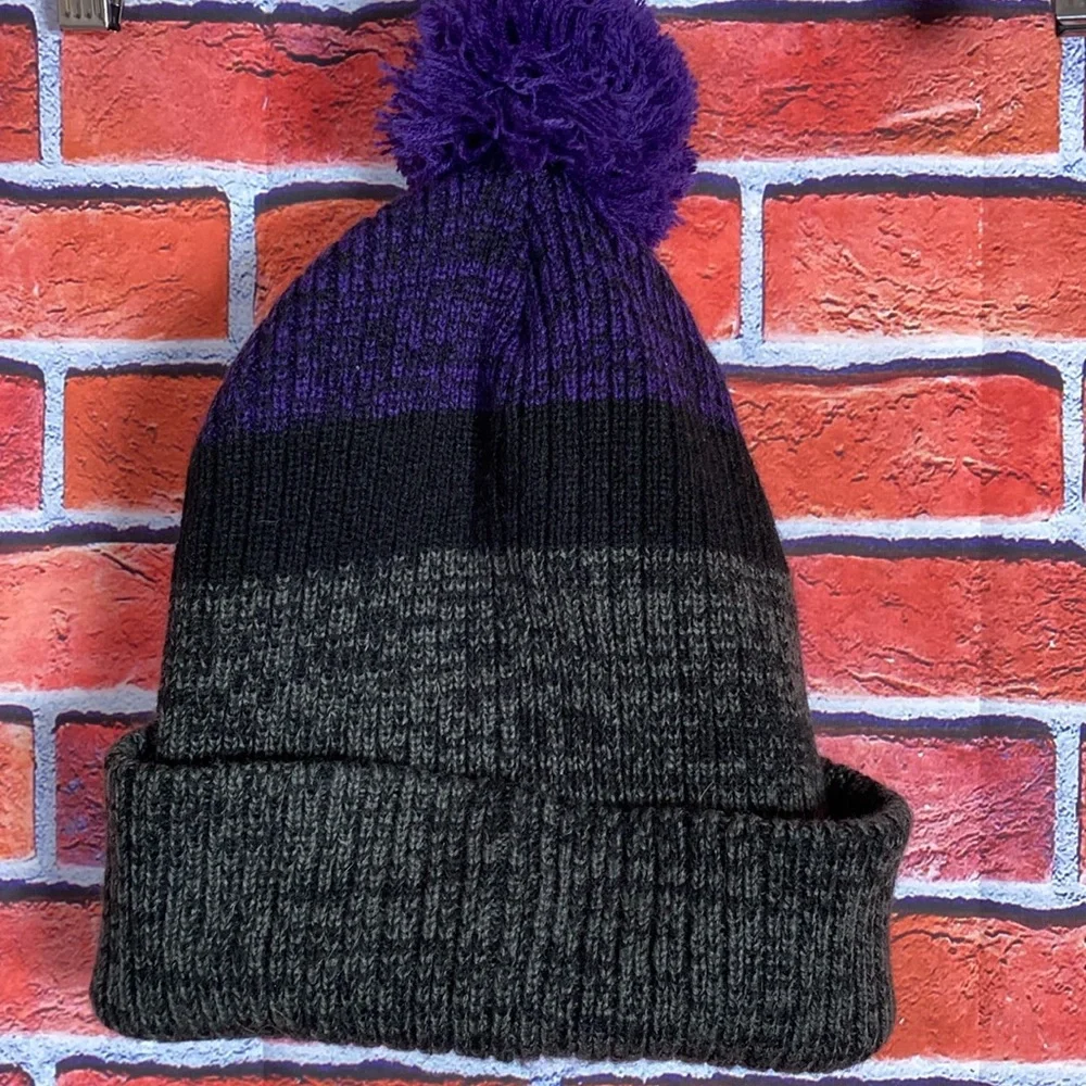 NFL Team Apparel‎ Baltimore Ravens Cuffed Pom Pom Beanie Hat OSFA